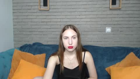 mellingi online show from October 2025 04:54:01 AM