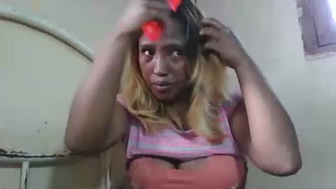 Snapshot of mellissia02 chatting on April 2026 05:43:02 AM mellissa online show from April 2026 05:43:02 AM