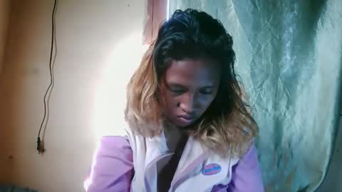 Snapshot of mellissia02 chatting on May 2026 04:41:02 AM mellissa online show from May 2026 04:41:02 AM