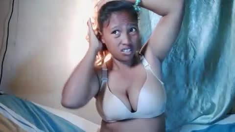 Snapshot of mellissia02 chatting on June 2026 04:15:01 AM mellissa online show from June 2026 04:15:01 AM