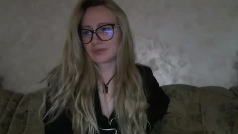 Melly online show from October 2025 07:51:01 AM