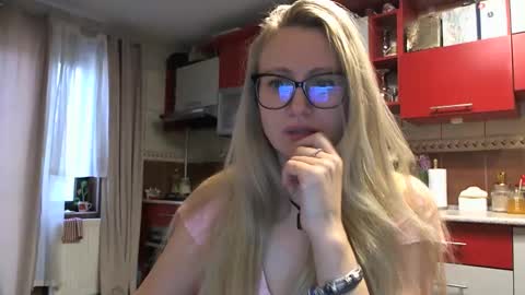 Melly online show from March 2026 07:03:01 AM