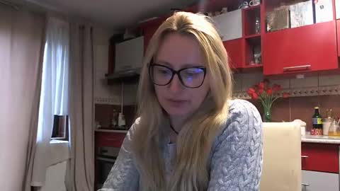 Melly online show from April 2026 06:52:01 AM