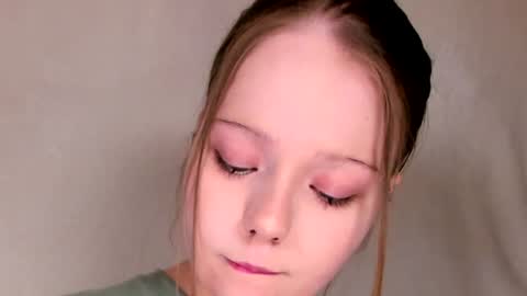 MelMooon online show from June 2026 09:26:02 PM