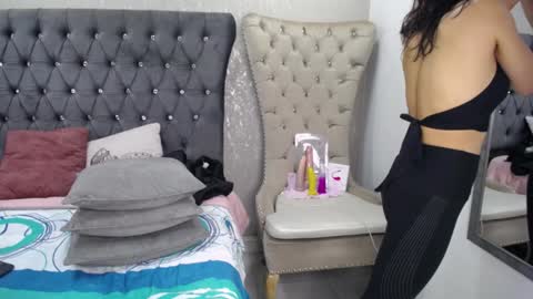 Melodi online show from January 2025 01:23:02 PM