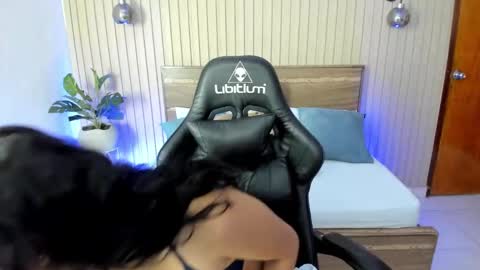 Melody  online show from January 2025 12:15:02 PM