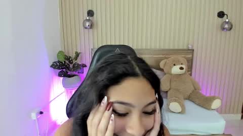 Melody  online show from February 2025 03:48:02 PM