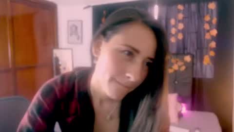 Melody online show from September 2025 03:50:01 PM
