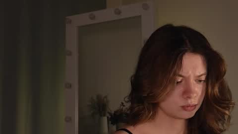 melody  online show from November 2025 03:05:01 PM