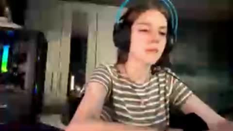 Hi Im Aria 18 years old online show from October 2025 06:22:02 AM