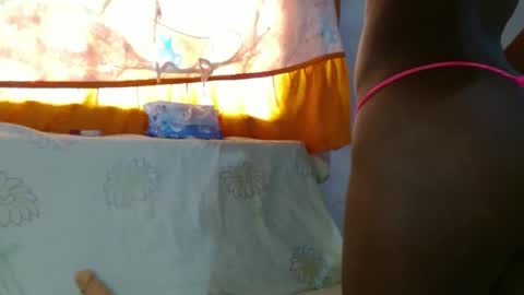 mely tomson online show from October 2025 01:46:02 PM