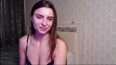 melyssas online show from November 2025 05:40:02 AM