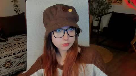 Mia online show from September 2025 03:38:01 PM