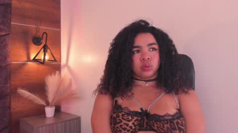  Memphis Williams  online show from February 2025 06:22:02 AM