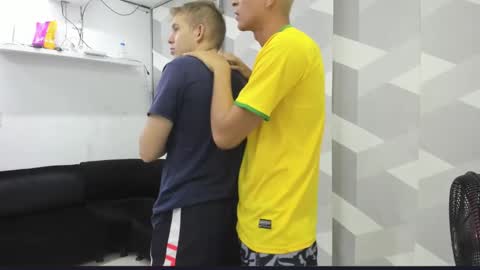 Moderator Michel  NOAH  WILLIAN SANTIAGO   DANIEL  online show from December 2024 11:29:02 AM