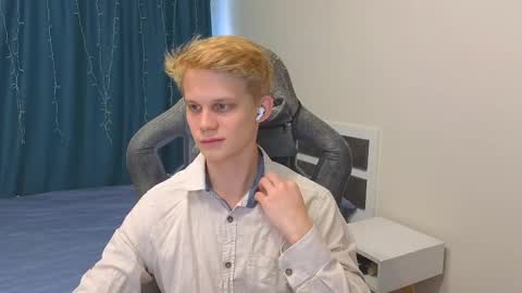 Mickey online show from October 2025 10:38:02 AM