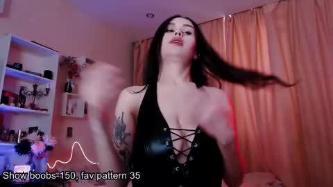 Snapshot of meow_on_da_cam chatting on June 2026 01:36:01 PM meow_on_da_cam online show from June 2026 01:36:01 PM