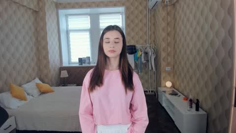 Julie online show from October 2025 09:40:02 AM