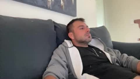 Mercedes190d online show from April 2026 11:59:01 AM