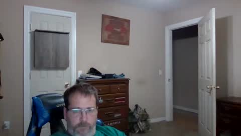 mercer1977 online show from October 2025 04:48:02 PM