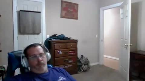 mercer1977 online show from October 2025 09:52:01 PM