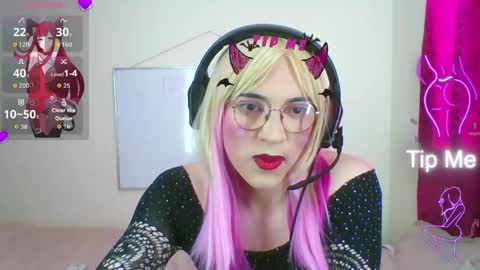 Snapshot of mercie_11 chatting on June 2026 09:30:01 PM MERCIE online show from June 2026 09:30:01 PM