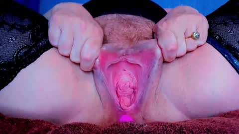 Snapshot of merelin_gold chatting on March 2025 05:18:02 AM SOPHIE is the queen of squirt online show from March 2025 05:18:02 AM