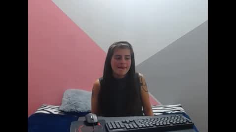 MERILY online show from November 2025 07:13:02 PM