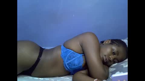 merlin_queen online show from September 2025 06:33:02 PM