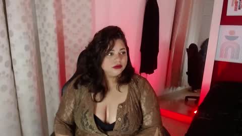 Snapshot of merly_chica chatting on September 2025 01:05:02 PM merly online show from September 2025 01:05:02 PM