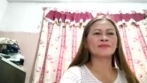 Snapshot of merry_ann123 chatting on May 2026 02:51:02 AM merry_ann123 online show from May 2026 02:51:02 AM