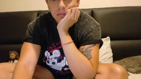 Snapshot of mesmerisedear chatting on June 2026 03:28:01 AM mesmerisedear online show from June 2026 03:28:01 AM