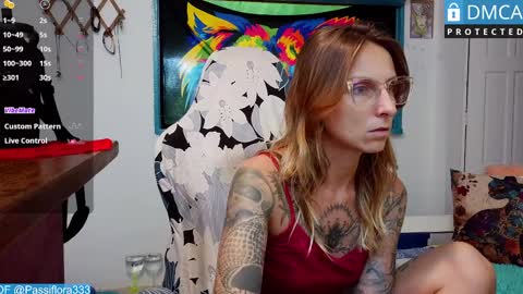 Snapshot of mesmerizing_tati333 chatting on April 2026 06:50:01 PM Tati Tatianna Venus online show from April 2026 06:50:01 PM