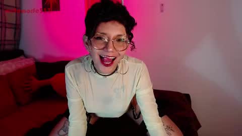 Mor online show from October 2025 12:00:02 AM