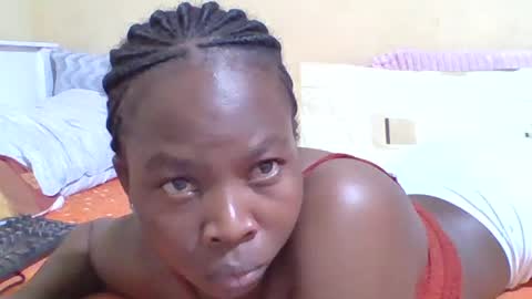 Snapshot of meybel chatting on June 2026 02:25:05 AM Meybel online show from June 2026 02:25:05 AM