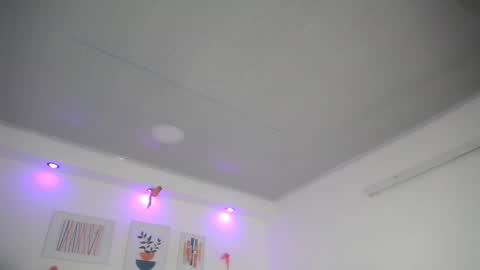 mia18_queen online show from December 2024 10:06:02 AM