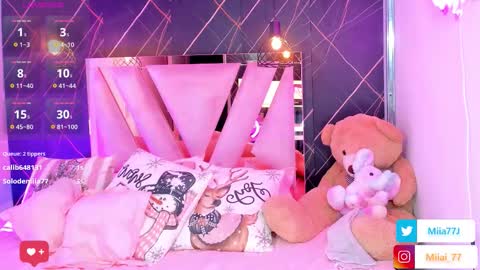 Mia online show from December 2025 01:55:01 AM