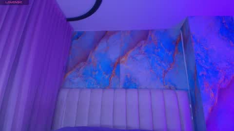 Emi online show from February 2026 07:35:01 PM