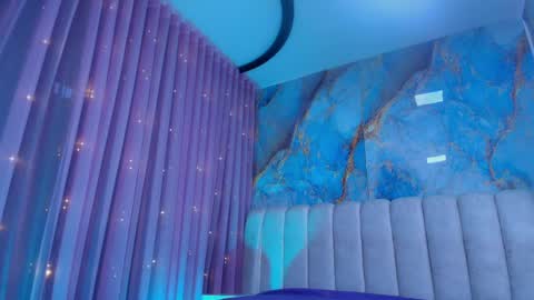 Emi online show from April 2026 07:36:01 PM