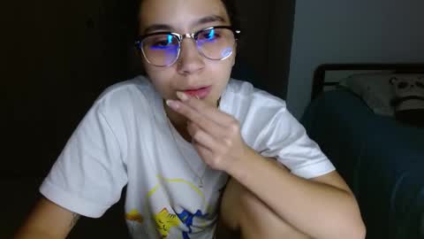 Mia online show from February 2026 06:54:01 AM