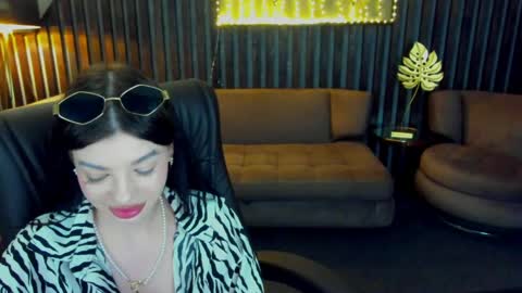 Alina online show from May 2026 01:39:02 PM