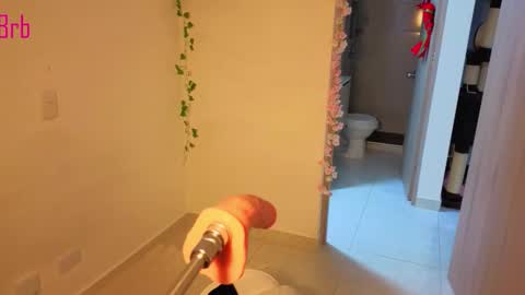 Mia adams  online show from November 2025 02:28:01 AM