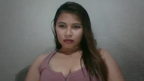 Snapshot of mia_bella04 chatting on January 2025 01:37:02 AM mia_bella04 online show from January 2025 01:37:02 AM