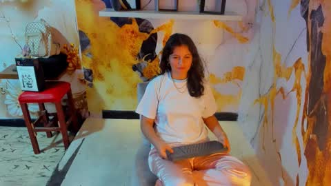 Mia online show from January 2026 07:26:02 PM