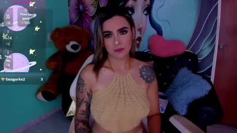 Mia online show from April 2026 07:27:01 PM