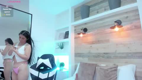 M I A  online show from February 2026 02:21:02 AM