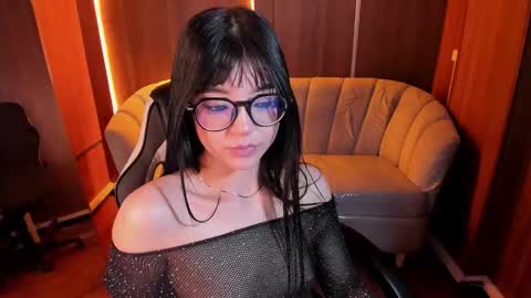 mia_collins_b online show from November 2025 01:04:02 AM