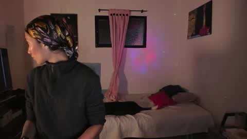 Mia Sandoval online show from February 2026 07:34:02 PM