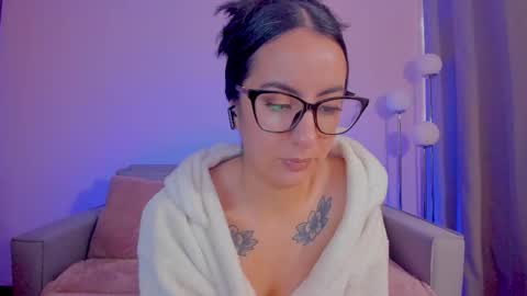Sarah Luna online show from March 2026 06:34:02 PM