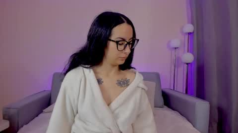 Snapshot of mia_daniellshot chatting on April 2026 12:00:02 PM Sarah Luna online show from April 2026 12:00:02 PM